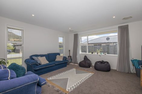 Photo of property in 9 Warbler Lane, Albert Town, Wanaka, 9305