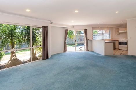Photo of property in 4/8 Saints Court, Manurewa, Auckland, 2102