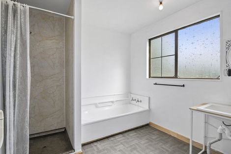 Photo of property in 2073 Takaka-collingwood Highway, Milnthorpe, Collingwood, 7073