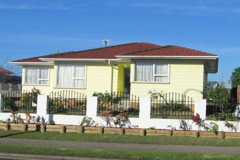 Photo of property in 12 Vetori Place, Clover Park, Auckland, 2023