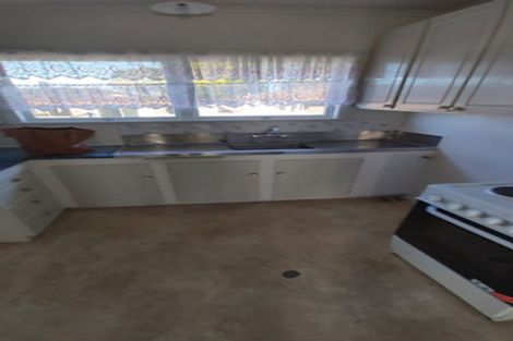 Photo of property in 2/32 Wallace Road, Papatoetoe, Auckland, 2025