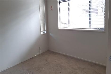 Photo of property in 5 Monet Grove, West Harbour, Auckland, 0618