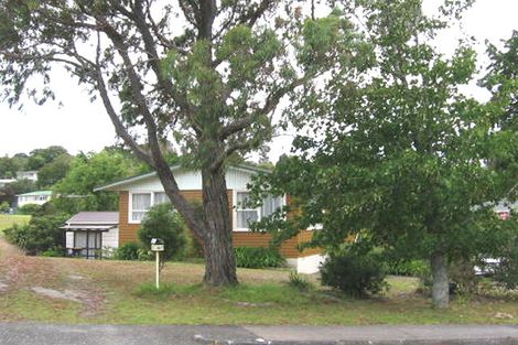 Photo of property in 13 Woodstock Road, Forrest Hill, Auckland, 0620