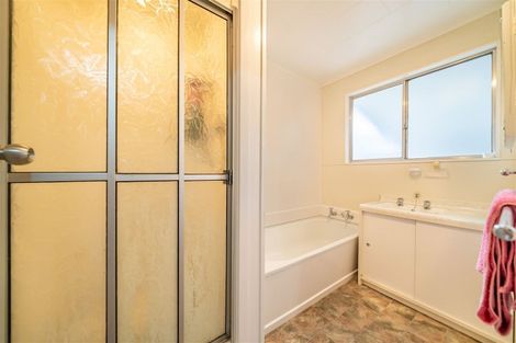 Photo of property in 1162a Fergusson Drive, Clouston Park, Upper Hutt, 5018