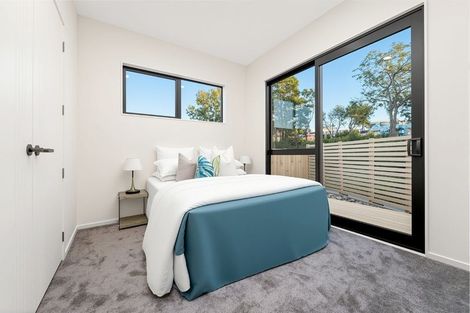 Photo of property in 26 Curtiss Circle, Hobsonville, 0618