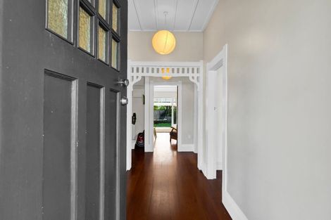 Photo of property in 192 Tukapa Street, Westown, New Plymouth, 4310