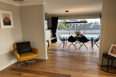 Photo of property in 26 Bernleigh Terrace, West Harbour, Auckland, 0618