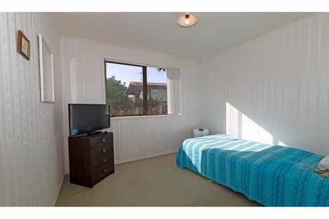 Photo of property in 53 Lavelle Road, Henderson, Auckland, 0612