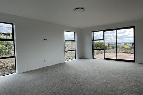 Photo of property in 13 Johnson Place, Stillwater, Silverdale, 0993