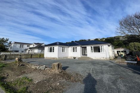 Photo of property in 19 Beauchamp Street, Tawa, Wellington, 5028