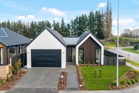 Photo of property in 8 Dallimore Drive, Belfast, Christchurch, 8051