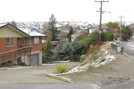 Photo of property in 33 Earnscleugh Road, Bridge Hill, Alexandra, 9320