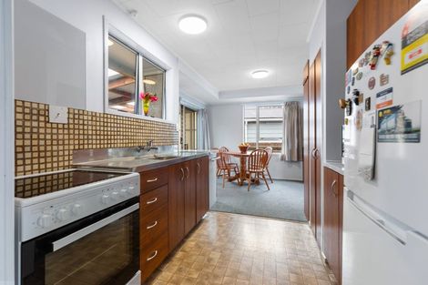 Photo of property in 60 Eversham Road, Mount Maunganui, 3116