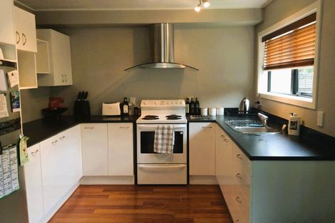 Photo of property in 6a Watts Road, Fernhill, Queenstown, 9300