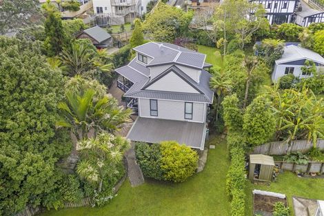 Photo of property in 49a Cockle Bay Road, Cockle Bay, Auckland, 2014