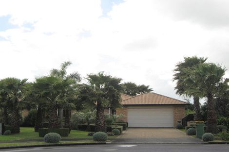 Photo of property in 11 Aristoy Close, Conifer Grove, Takanini, 2112