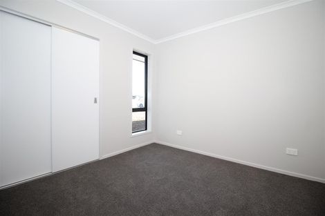 Photo of property in 21 Kaurinui Crescent, One Tree Point, 0118