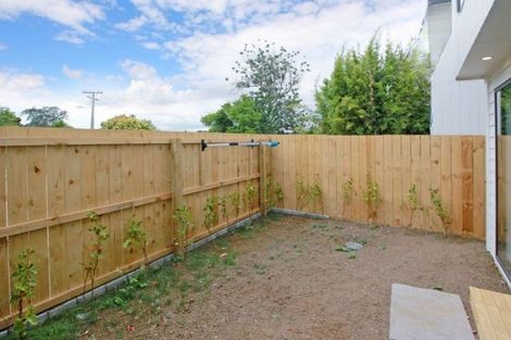 Photo of property in 20e Hill Road, Papatoetoe, Auckland, 2025