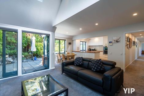 Photo of property in 17a Simla Crescent, Khandallah, Wellington, 6035