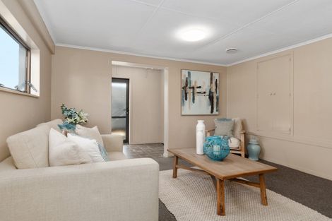 Photo of property in 21 Victory Street, Welcome Bay, Tauranga, 3112