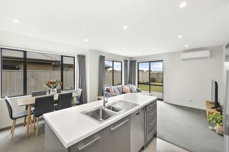 Photo of property in 35 Bradbury Avenue, Rolleston, 7614