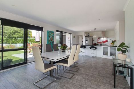 Photo of property in 3 Seaway Road, Clarks Beach, 2122