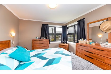 Photo of property in 34 Vancouver Crescent, Wainoni, Christchurch, 8061