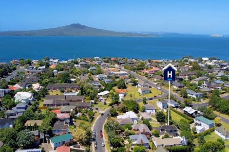 Photo of property in 27a Alamein Avenue, Belmont, Auckland, 0622