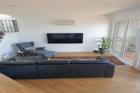 Photo of property in 719 Marine Drive, Eastbourne, Lower Hutt, 5013