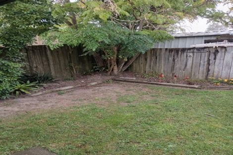 Photo of property in 2 Preston Avenue, Henderson, Auckland, 0610