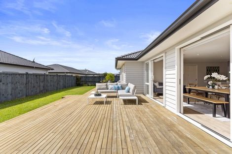 Photo of property in 3 Kuawa Drive, Kumeu, 0810
