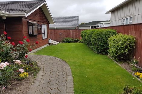 Photo of property in 15a Collingwood Street, Waterloo, Lower Hutt, 5011