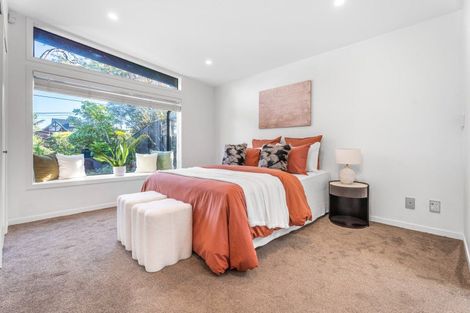 Photo of property in 72 Cliff Road, Torbay, Auckland, 0630
