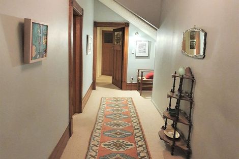 Photo of property in 294 Oriental Parade, Oriental Bay, Wellington, 6011