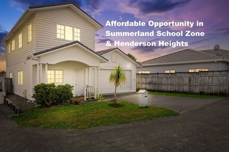 Photo of property in 15 Mulvaney Crescent, Henderson, Auckland, 0612