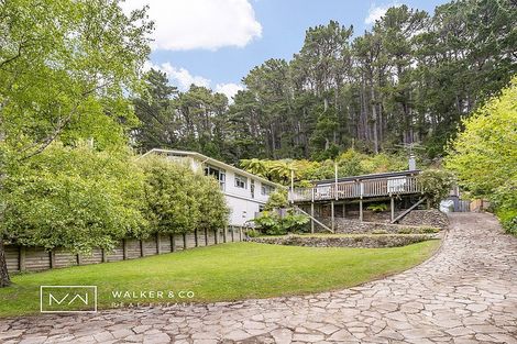 Photo of property in 48 Jocelyn Crescent, Pinehaven, Upper Hutt, 5019