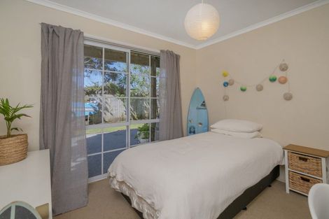 Photo of property in 5 Wells Place, Whitianga, 3510