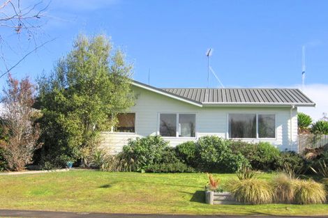 Photo of property in 17 Taksan Place, Pukete, Hamilton, 3200