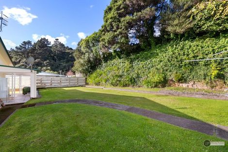 Photo of property in 33 James Grove, Stokes Valley, Lower Hutt, 5019