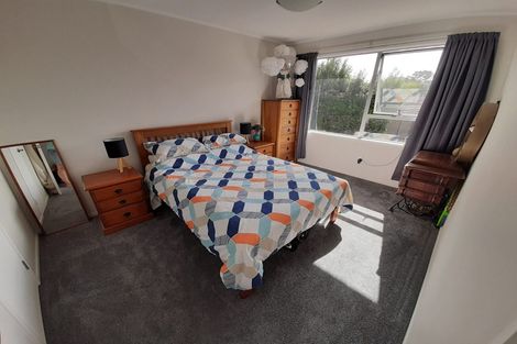 Photo of property in 35 Bayview Road, Bayview, Auckland, 0629