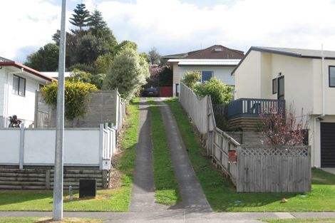 Photo of property in 7 Resolution Road, Welcome Bay, Tauranga, 3112