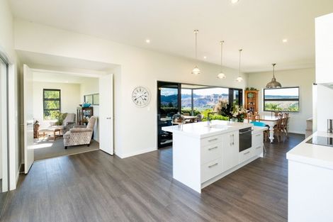 Photo of property in 3 Esk View Road, Eskdale, Napier, 4182