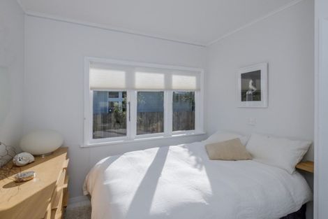 Photo of property in 18 The Avenue, Otaki Beach, Otaki, 5512