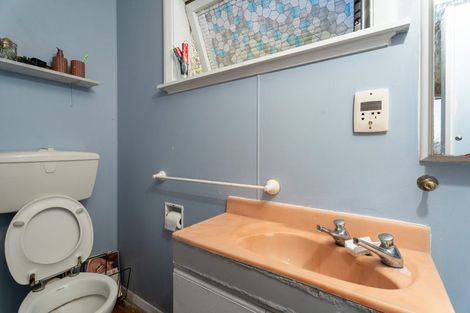 Photo of property in 19 Bayview Road, Paremata, Porirua, 5024