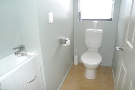 Photo of property in 80 Erlestoke Crescent, Churton Park, Wellington, 6037