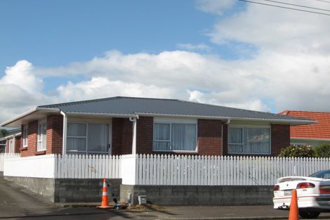 Photo of property in 14 David Street, Westown, New Plymouth, 4310