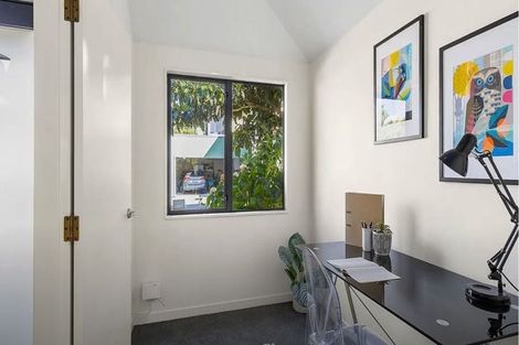 Photo of property in 2/7 Carleton Terrace, Tawa, Wellington, 5028