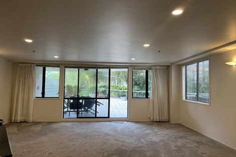 Photo of property in Mon Desir Apartments, 173 Hurstmere Road, Takapuna, Auckland, 0622