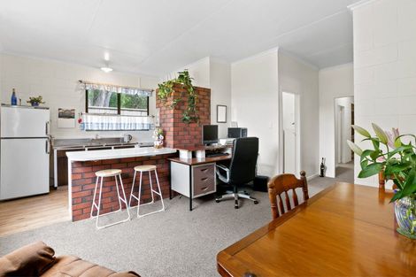 Photo of property in 3 Prudence Place, Oakura, 4314