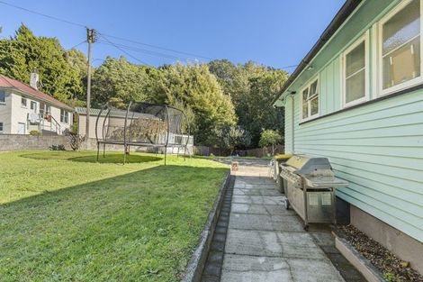 Photo of property in 70 Glenpark Avenue, Frankleigh Park, New Plymouth, 4310